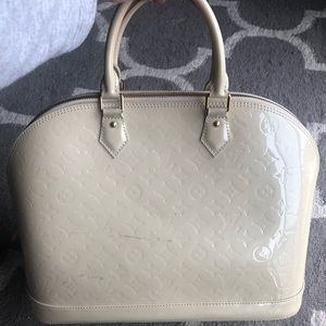 Louis Vuitton Vernis Alma